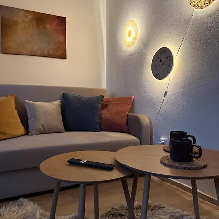Gallery Vibe Gallasova Апартаменты *