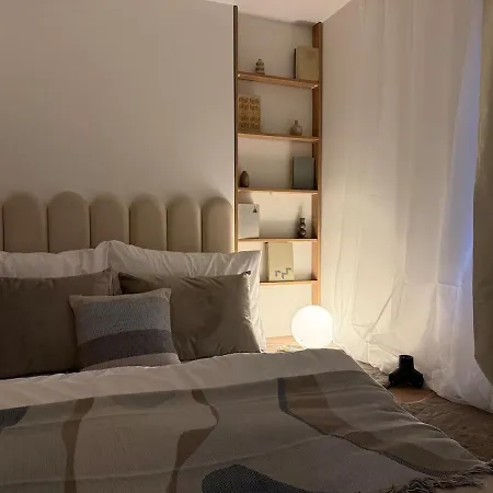 Gallery Vibe Gallasova Apartman